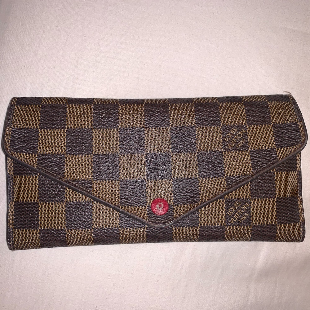 Large Louis Vuitton Trifold Wallet